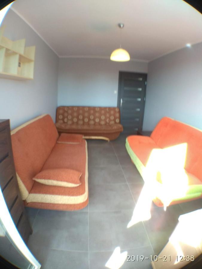 2120 Przyjazni 4 - Tanie Pokoje - Samodzielne Zameldowanie - Self Check In Poznań Exterior foto